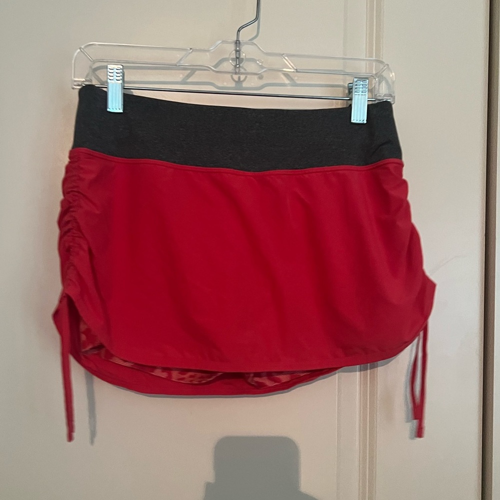 red Nike skirt size S